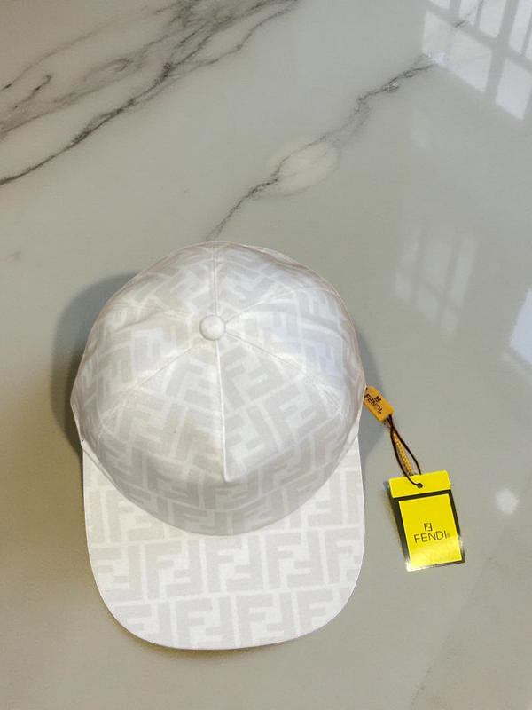 Casquette Fendi Blanche